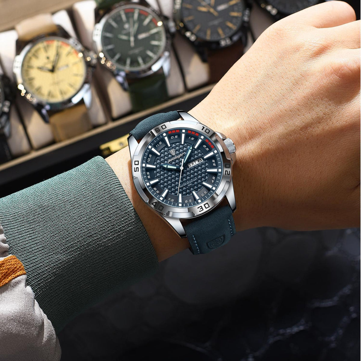 Poedagar Men's Bold Leather Sports Watch